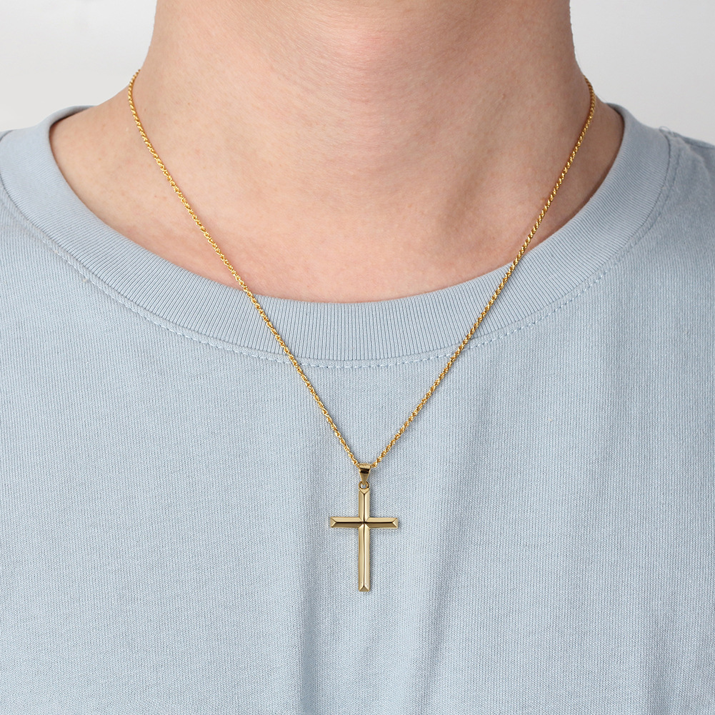 Fashionable Leather Cord Jewelry Necklace