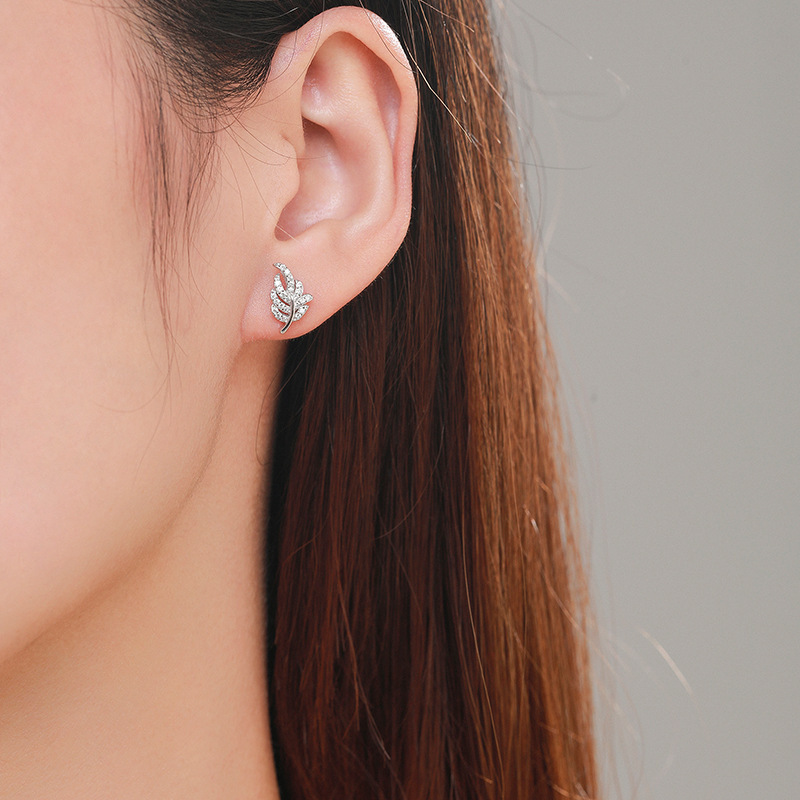 European And American Elegant Full Diamond Plant Earrings