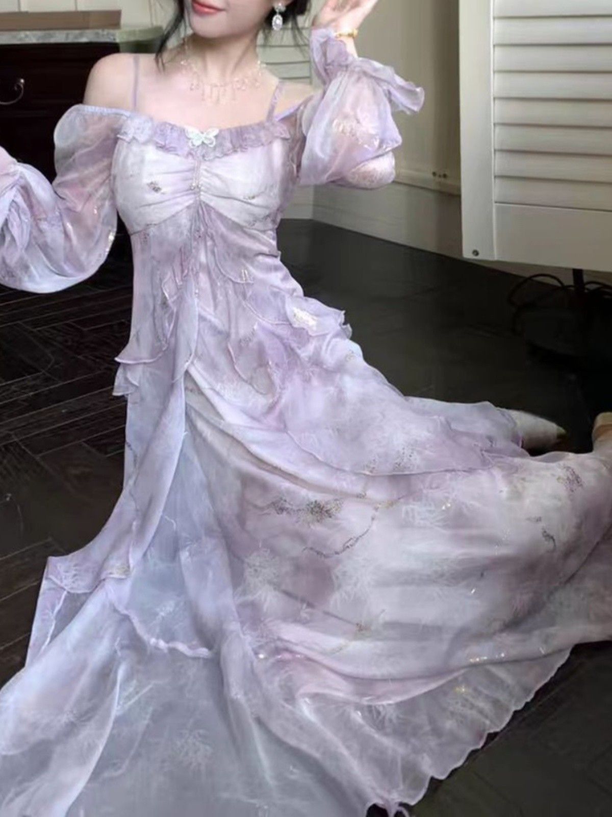 Buy Women's Clothing Online | Buy Trending Dresses for Women