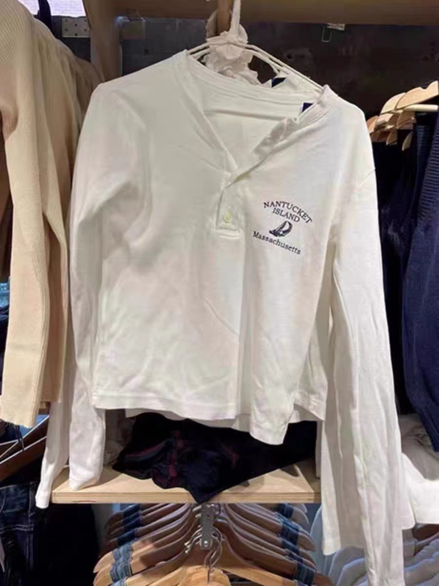 Three-button Half-open Collar Sailing Letter Printed Frayed Long-sleeved T-shirt