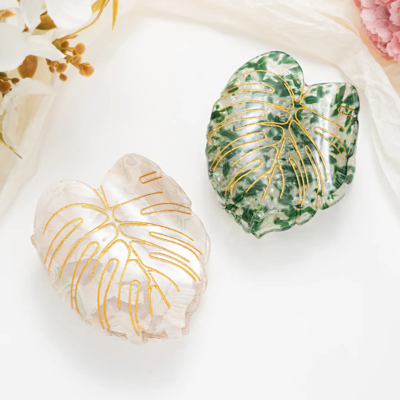 Simple Mori Style Printed Leaves Grip Versatile