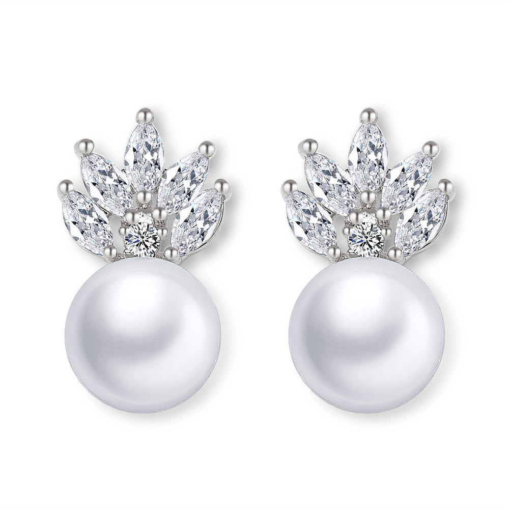 Fashion Simple Pearl Stud Earrings Women