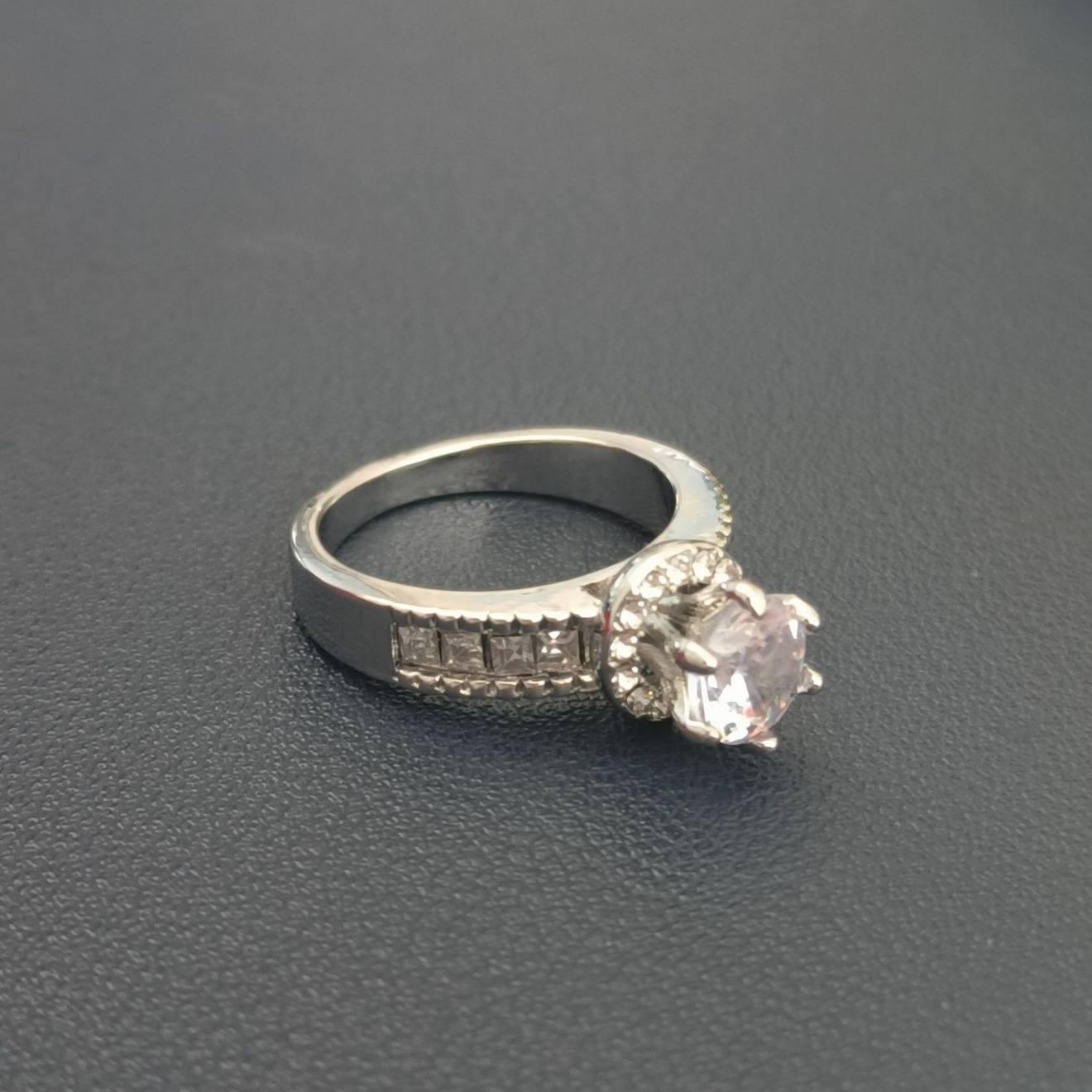 Fashion Personalized Carat Ring For Women