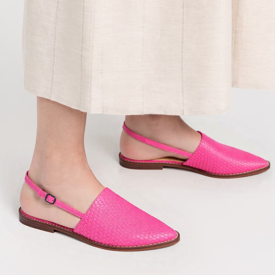 Extra-large Plus-size Woven-toe Sandals For Women