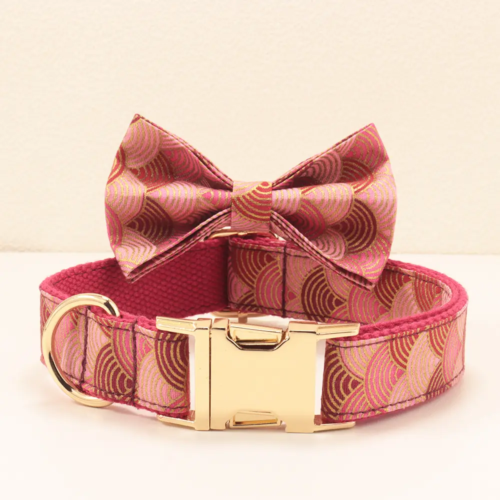 Soft-wind Red-cloud-pattern Gold-stamped Dog Collar Rope