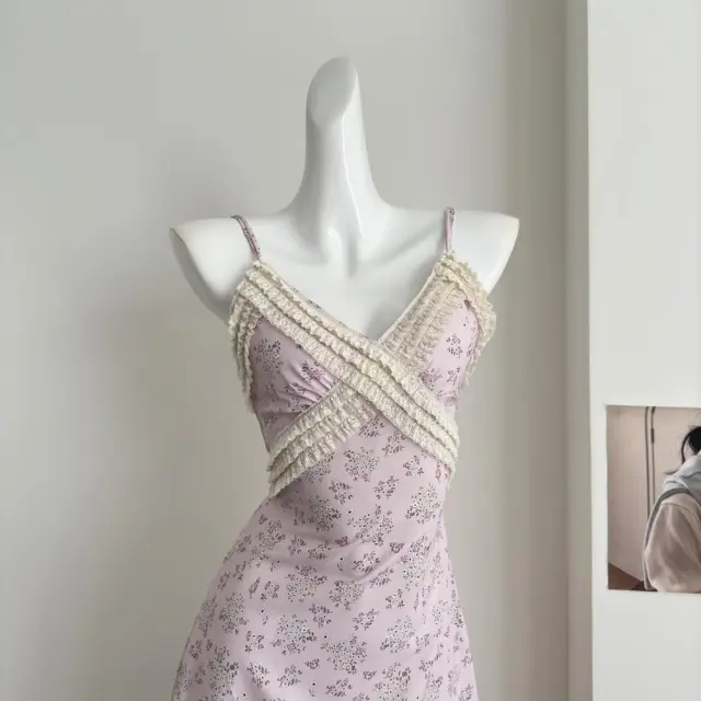 Romantic Heroine Floral Spaghetti Strap Dress Dress - Shop at LoveMi