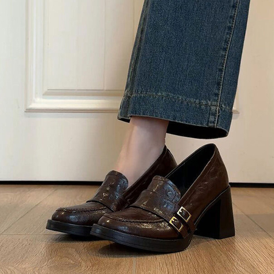 Leather Heels with Dual Straps, picture 2 of 4