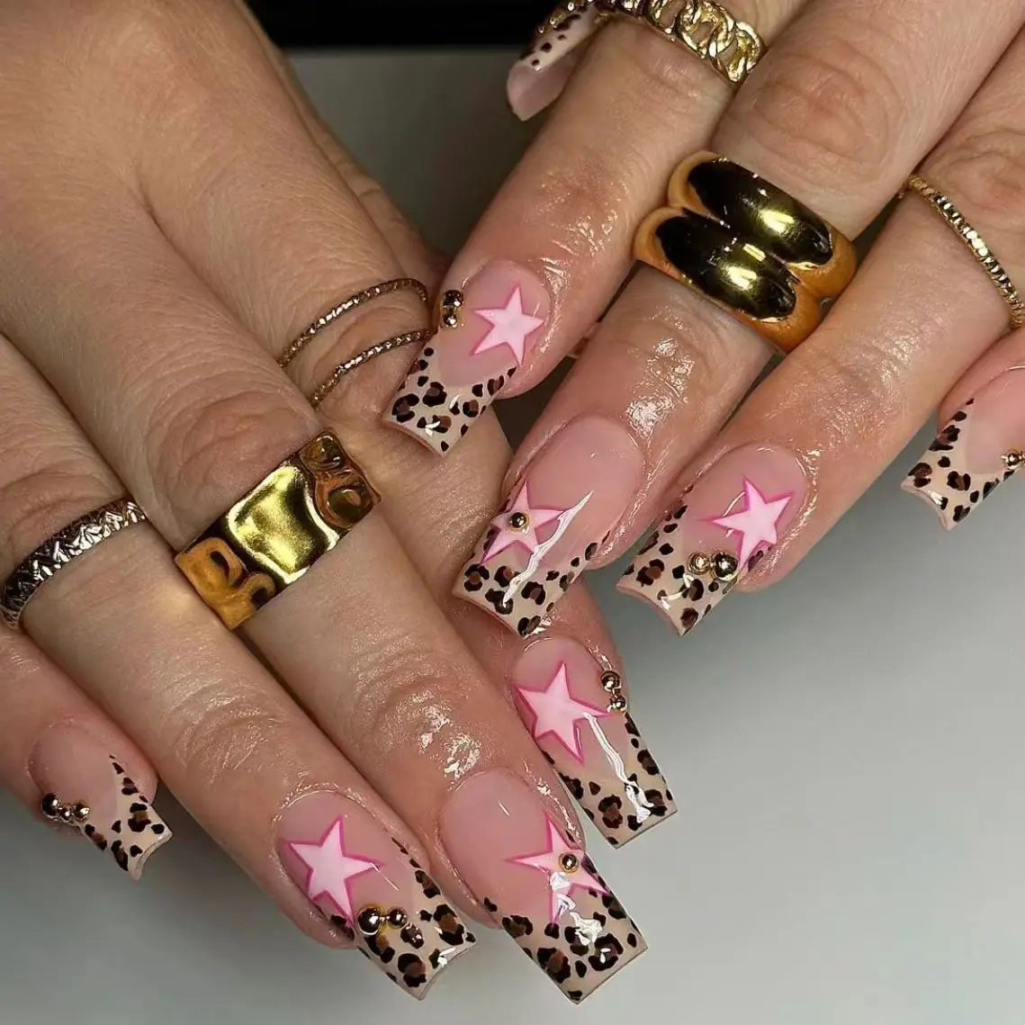 Wear Armor French Leopard Print Five-pointed Star