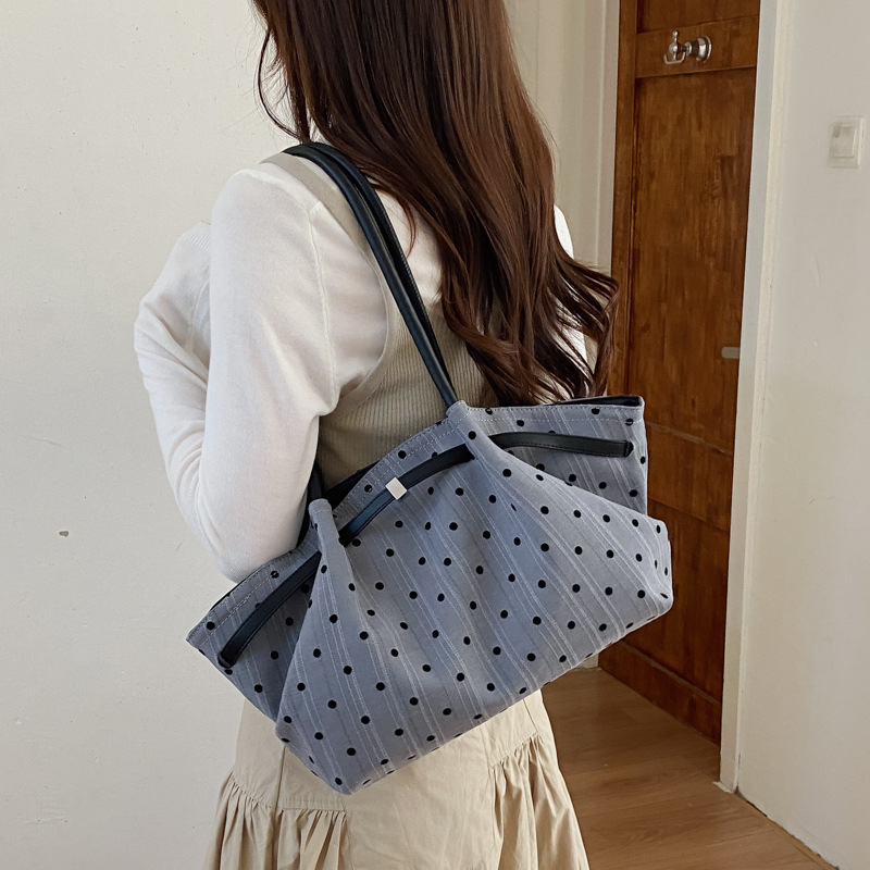 https://cf.cjdropshipping.com/quick/product/4f30bb93-7457-4eb5-9376-73a049eec736.jpg