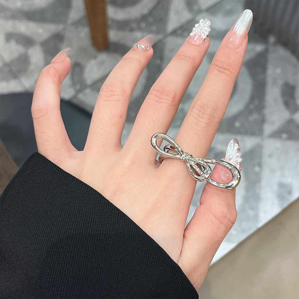 Simple High-grade Silver Metal Bow Ring Women