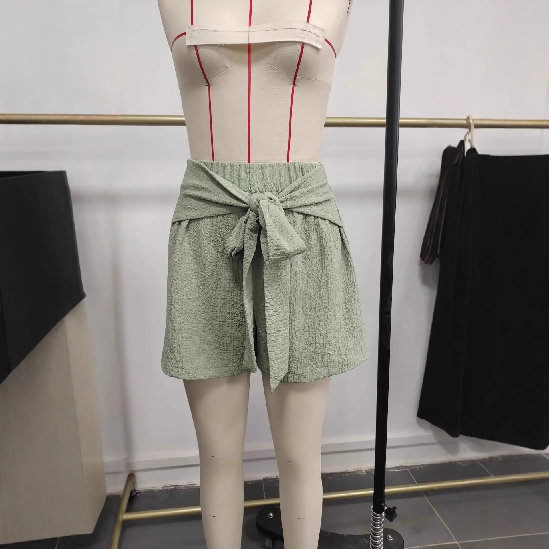 Waist-tie Front-pleated Elastic-waistband Wide-leg Shorts