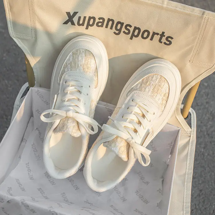 Japanese Style White Thick Bottom Leisure Sports