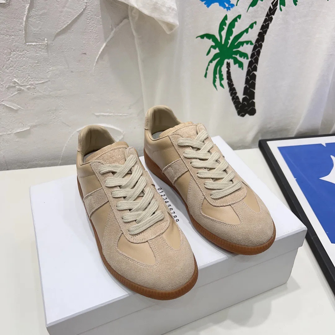 Soft Cowhide Unisex Thin-soled Casual Sneakers