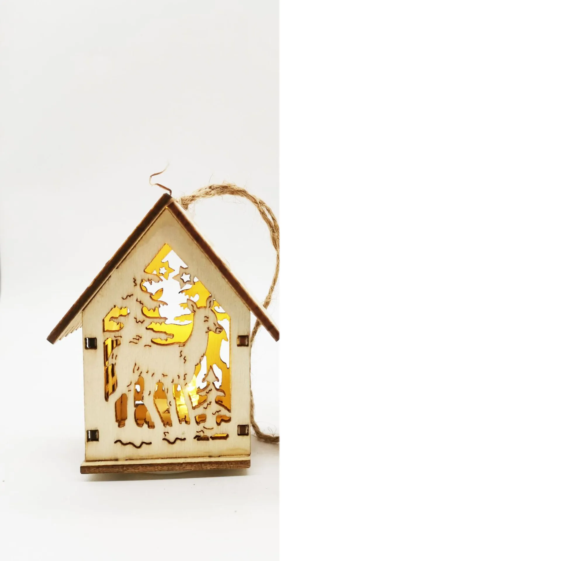 Christmas Wooden Craftwork Christmas Small House Decorations – image 3