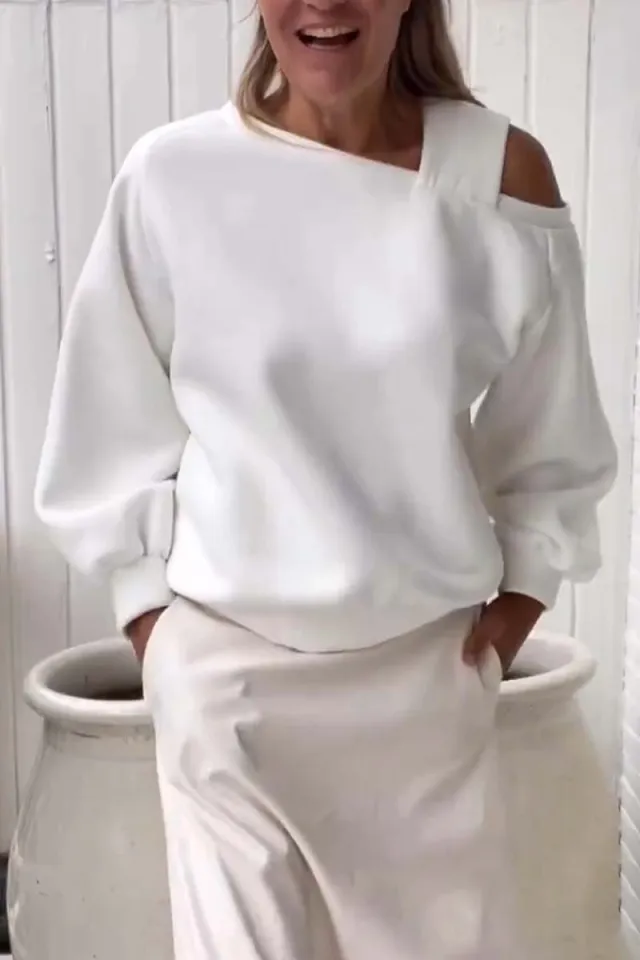 Leisure Off shoulder Loose Long Sleeve Fleece lined Bathroom White - Shop at LoveMi