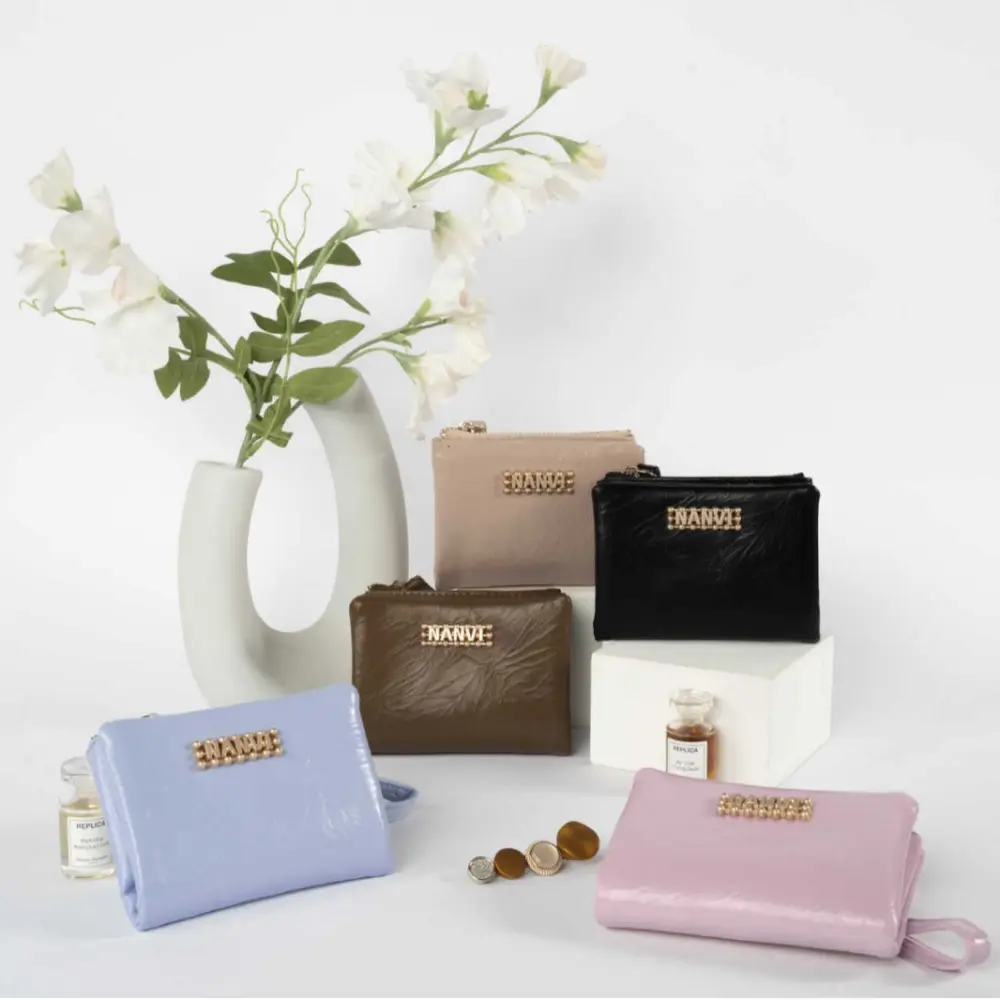 Women's Wallet Short and Simple Fashion Zipper