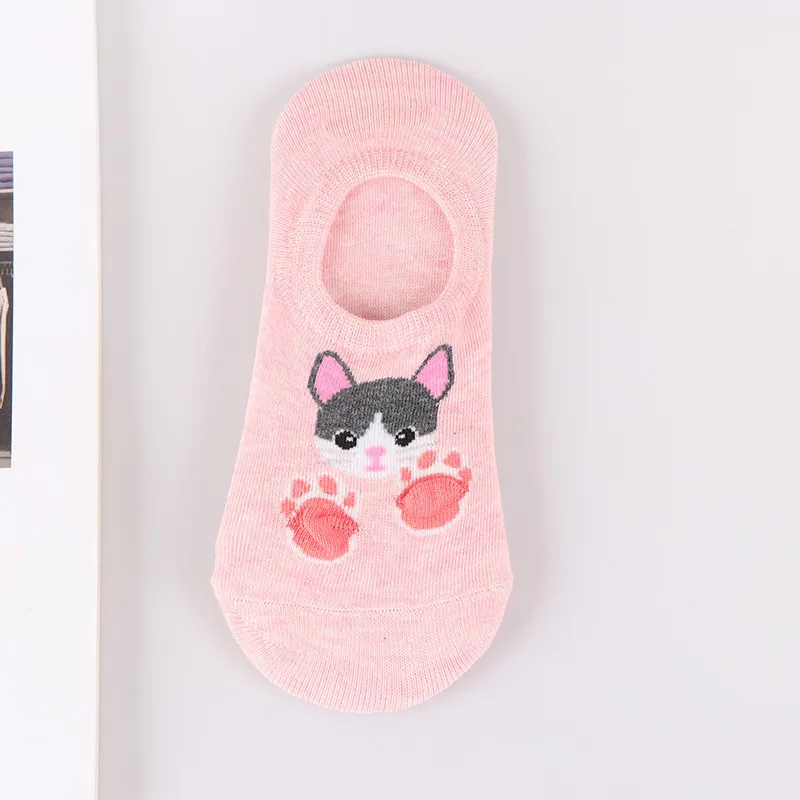 Women's Fashionable Three-dimensional Footprint Invisible Socks - Average Size