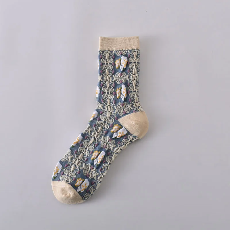 Women's Fashionable All-match Retro Embossed Socks - No 2