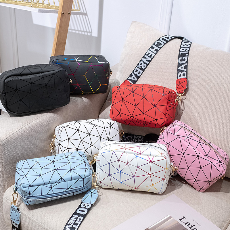 Colorful Radiating Geometric Print New Fashion Letter-Strap Camera Bag