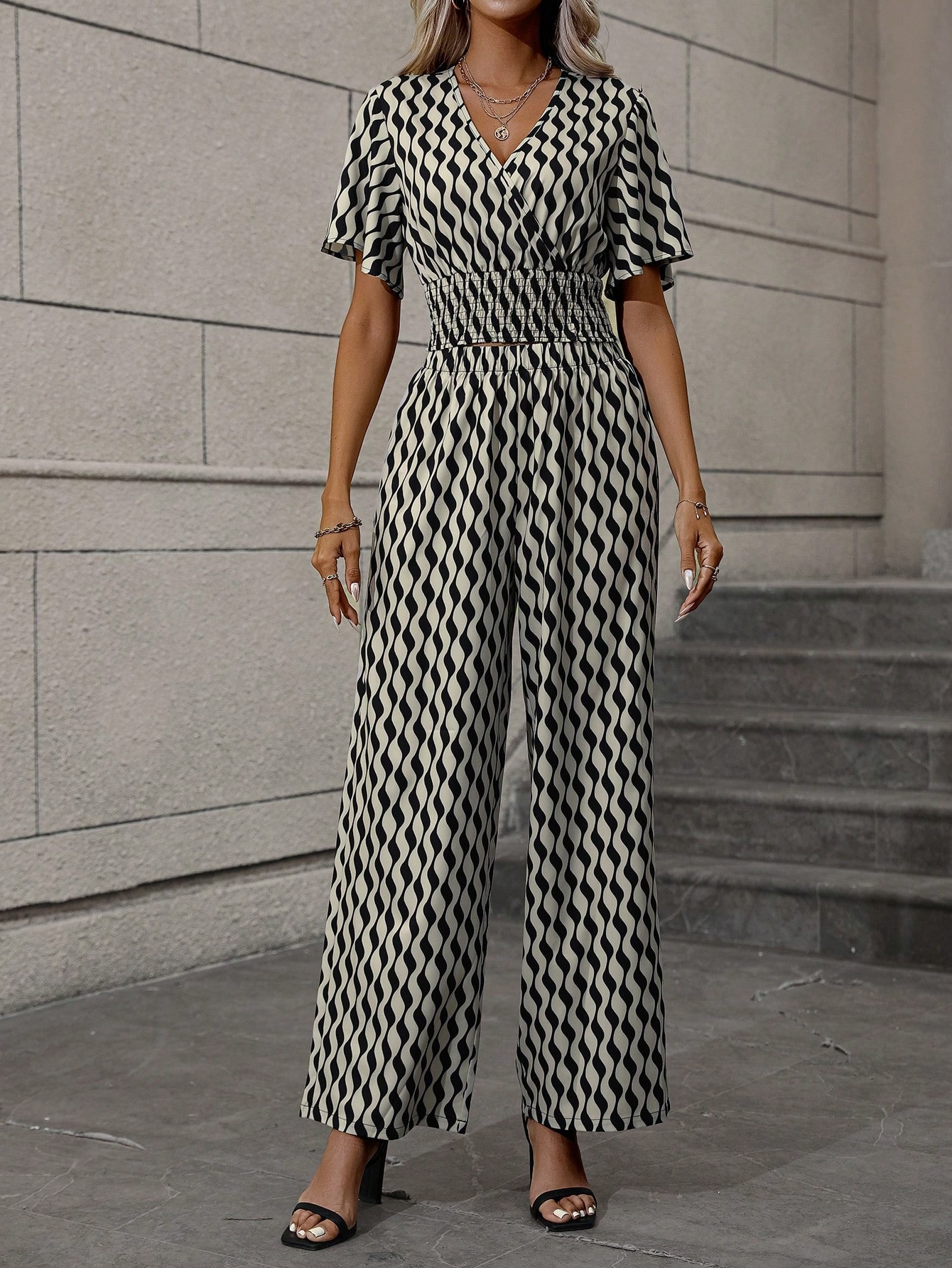 Women's Fashionable Printed Loose Trousers Suit