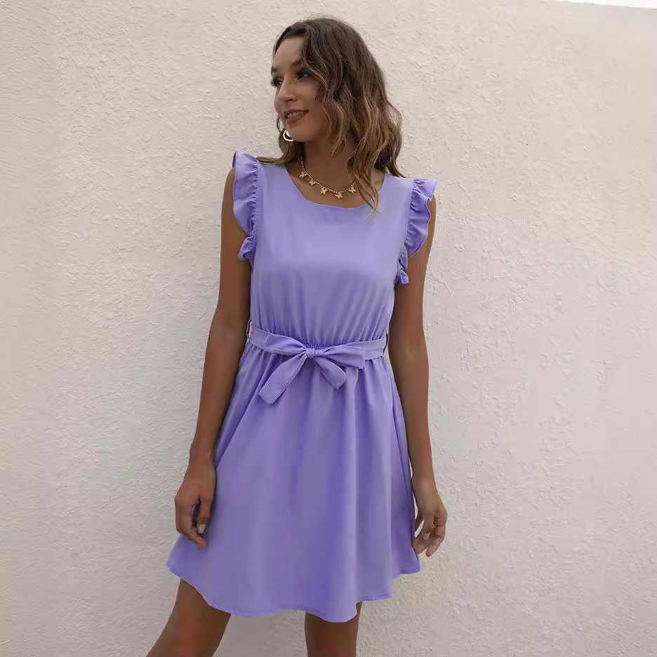 فستان نسائي قصير بلون واحد بياقة دائرية ورباط خصر