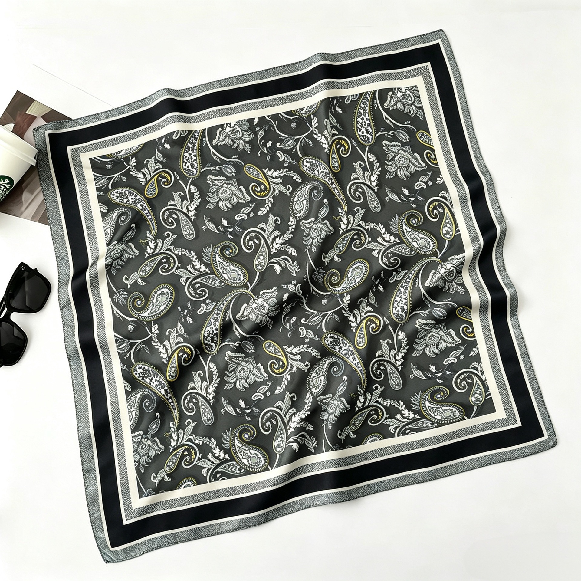 Vintage Versatile Cashew-patterned Headscarf