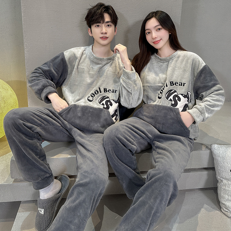 珊瑚绒情侣大码睡衣女秋冬季加绒加厚法兰绒圆领男士家居服套装