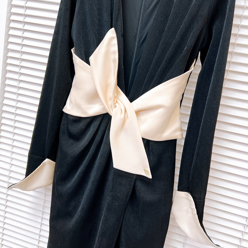 Contrast Color Twist Bow Design Sense V-neck Elegant Graceful Slim Fit Dress