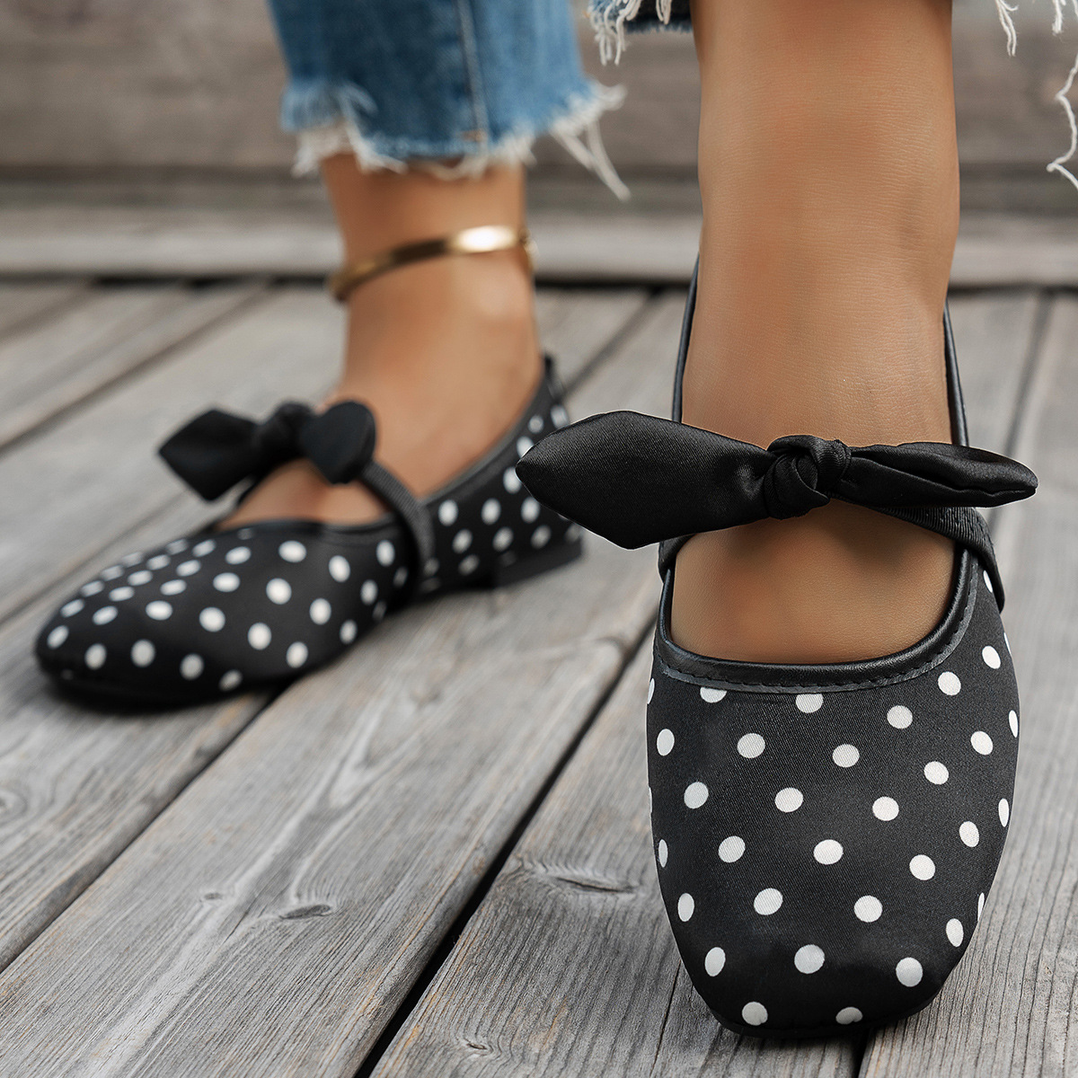 Polka-Dot Low-Rise Pumps, picture 2 of 4