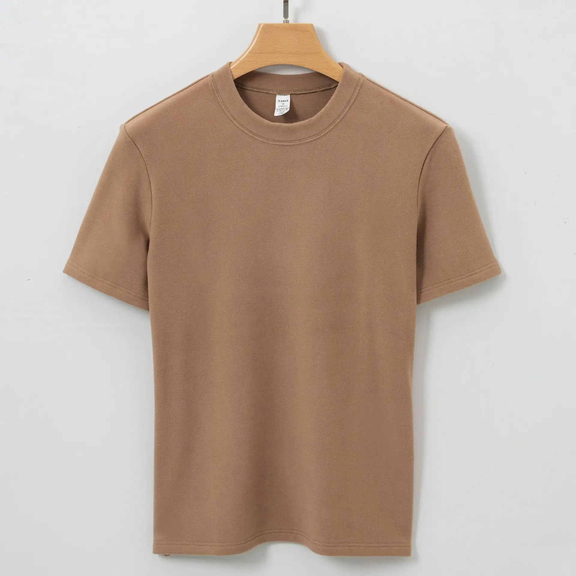 Men's Short T-shirt With A Crew Neck Made From Long-pile Fabric For Warmth