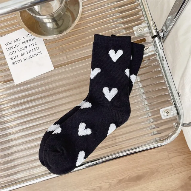 Color Matching Thick Thread Colored Loving Heart Pure Cotton Mid calf Length Socks Black Background White - Shop at LoveMi
