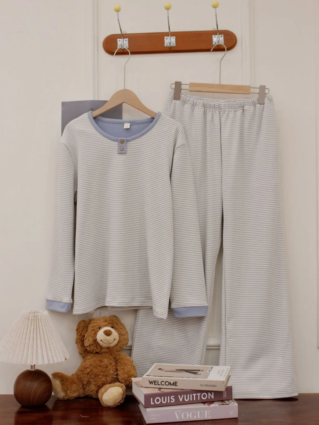 Round Neck Pullover De Velvet Pajamas Women's Autumn Long-sleeved Trousers Striped Homewear Suit - Light Gray Stripes Suit