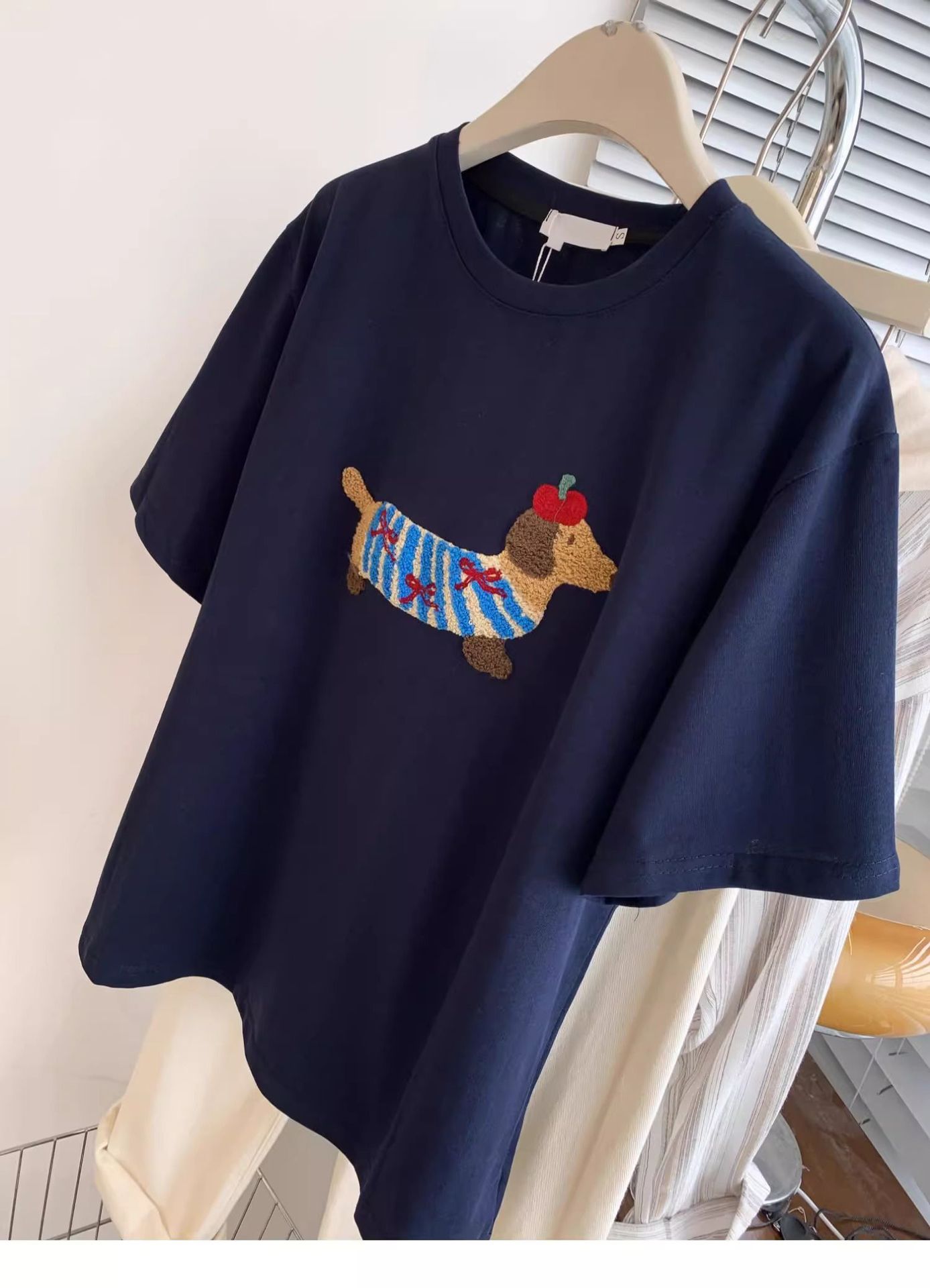 Wrinkle-Resistant Loose Fit Cotton T-Shirt with Puppy Embroidery