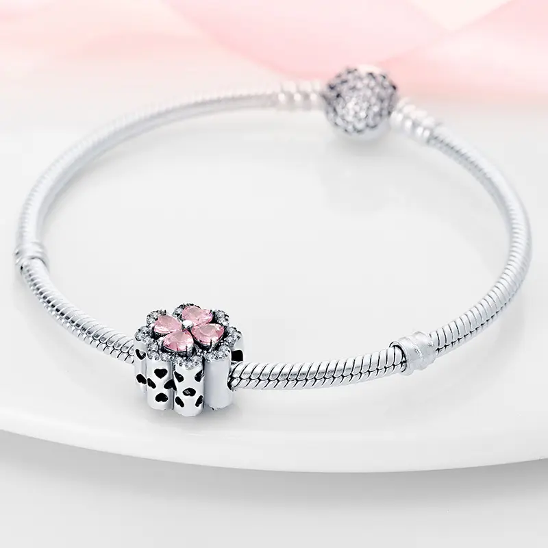 Romantic And Elegant Flower Beaded Bracelet