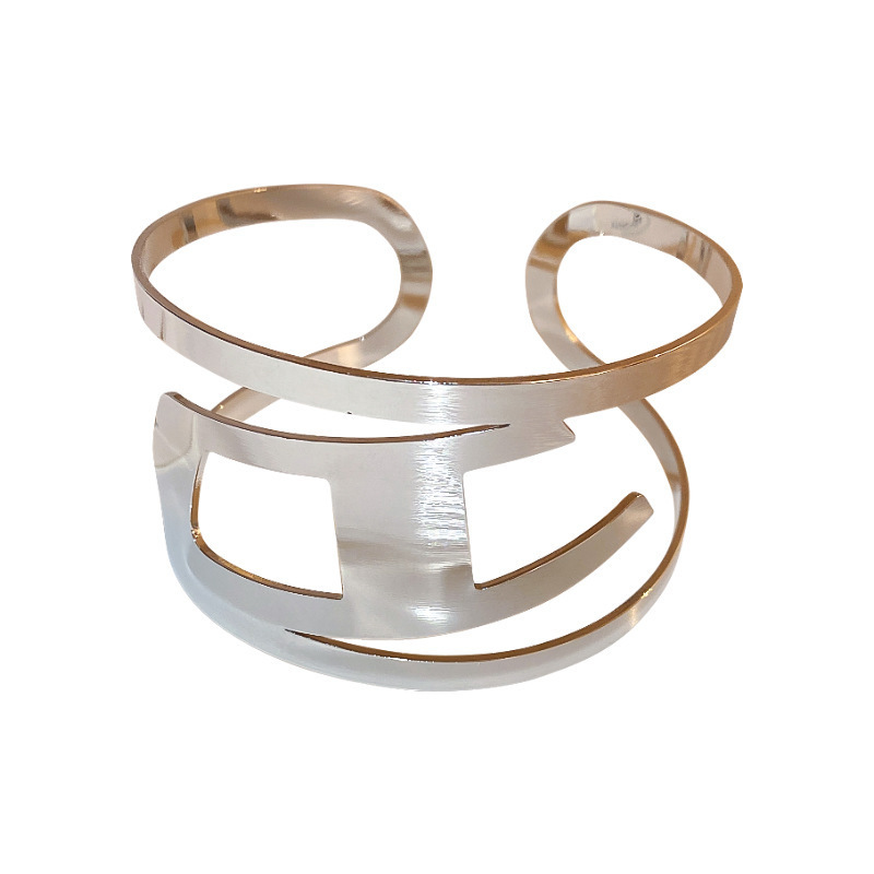 Women's European And American Open Arm All-match Exaggerated Bracelet