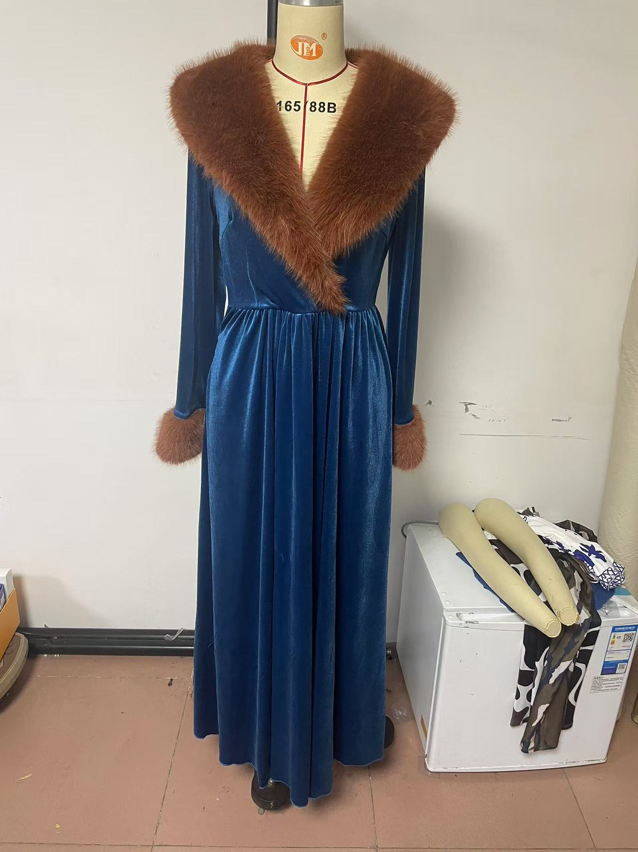 Buy Women's Clothing Online | Buy Trending Dresses for Women