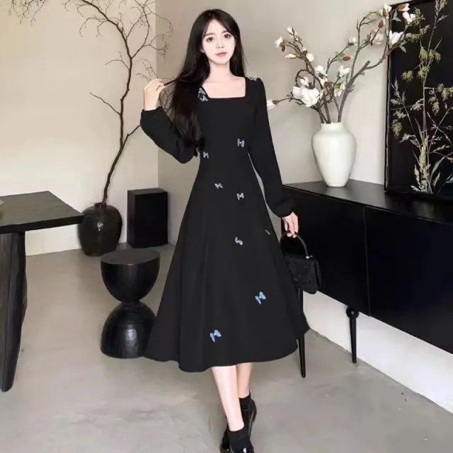 Sophisticated Black Long sleeve Dress With A Square Neckline Black - Shop at LoveMi