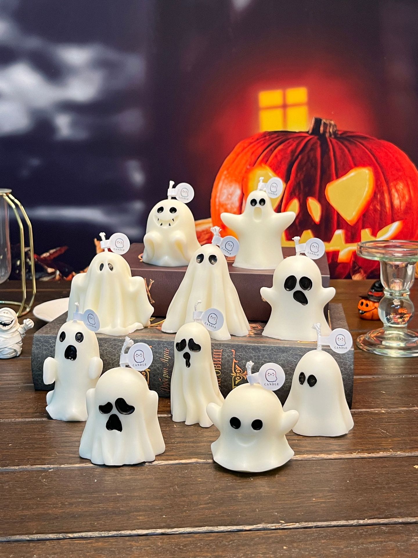 Title 12, Party Decoration Gift Halloween Funny Ghost Aro...