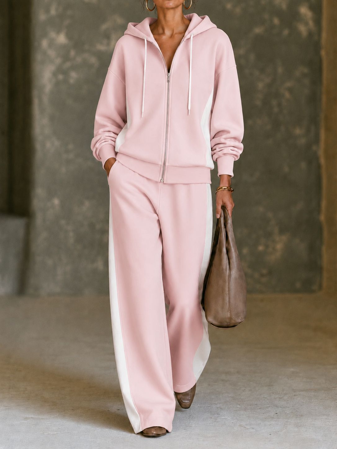 Ensemble jogging avec pantalon large pour femme