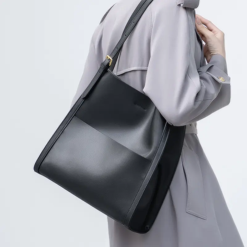 Large-capacity Tote Bag Shoulder And Underarm Style
