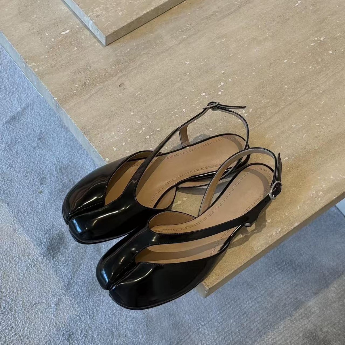 Strap Buckle Flip-Flop Sandals, picture 2 of 6