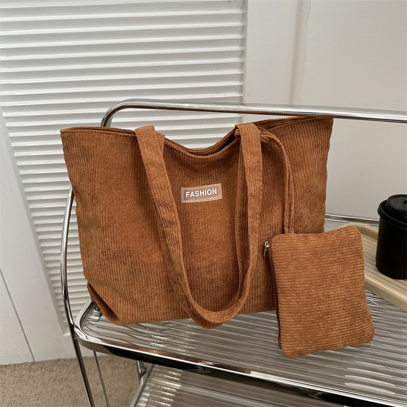 https://cf.cjdropshipping.com/quick/product/534c1651-7ad0-4f28-b730-969786bcf930.jpg