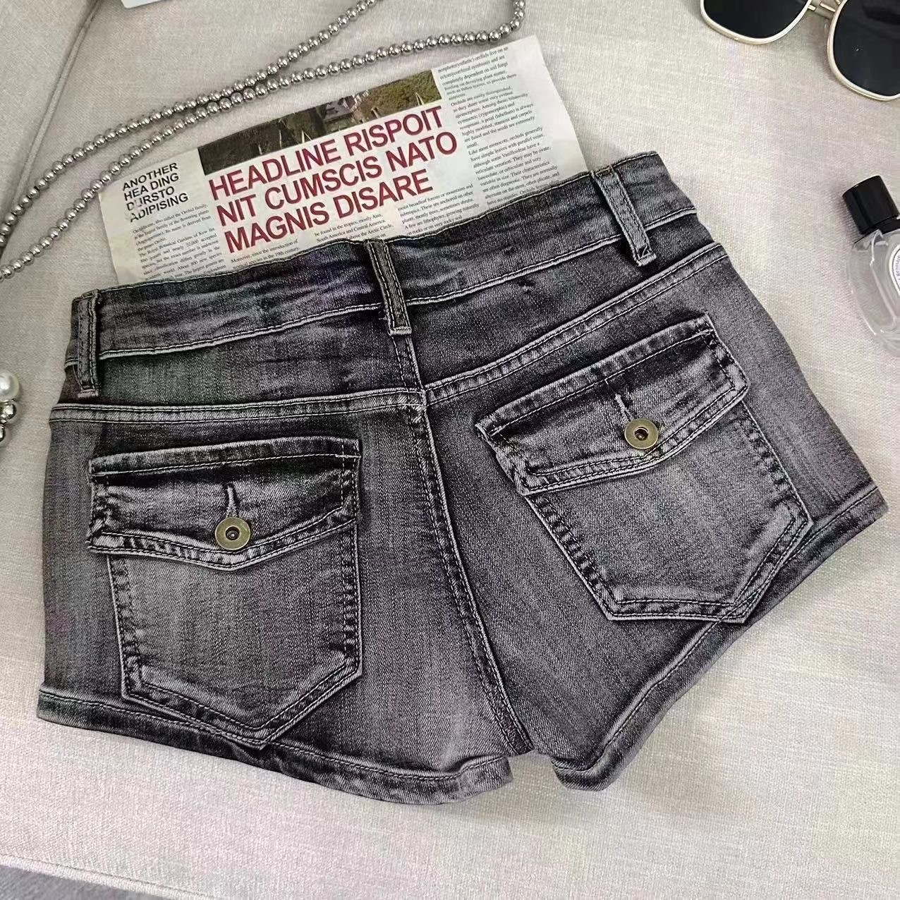 https://cf.cjdropshipping.com/quick/product/534cef7a-3ef5-45ea-a13d-c7bc359b85c7.jpg