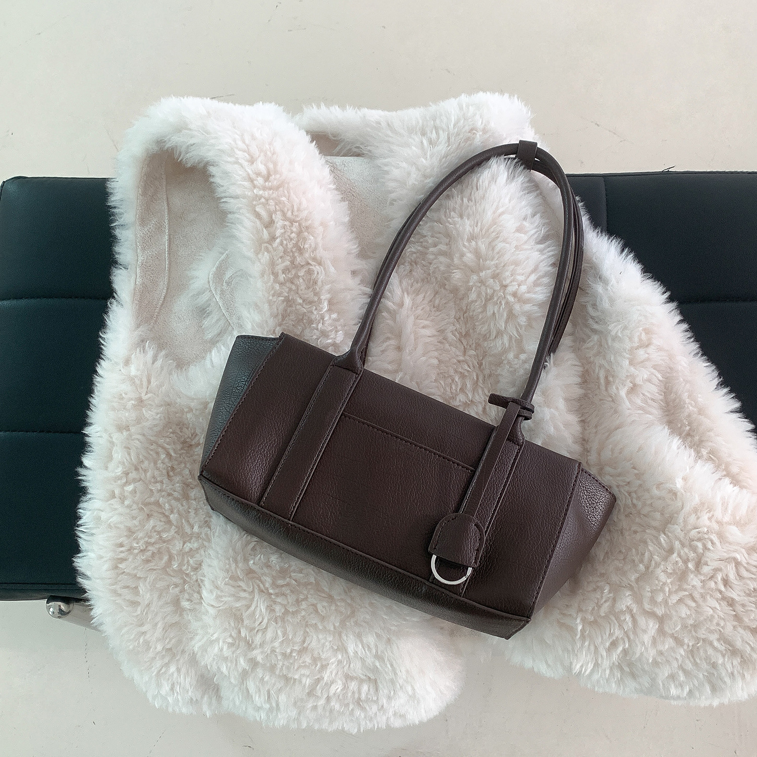 New Retro Large-capacity Underarm Bag Made From PU Leather