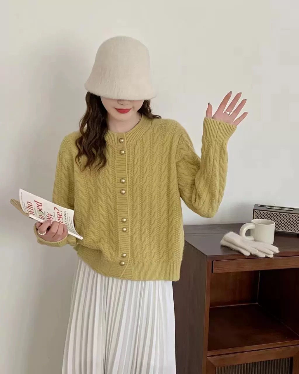 Round Neck Solid Color Design Sense Sweater Top Yellow Green - Shop at LoveMi