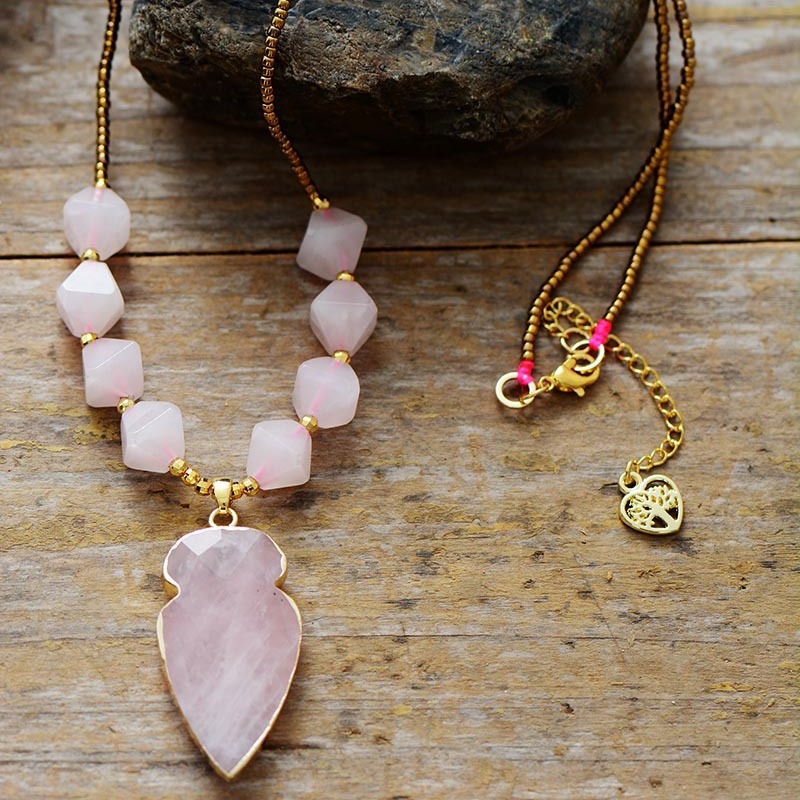 High-Quality European And American-Style Natural Stone Fashionable Light-Luxury Minimalist Rose Quartz Arrow Pendant