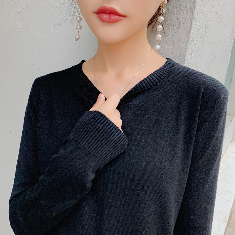 Womens Long-sleeve Knitted Pullover With A Crew Neck Lightweight Sweater Top