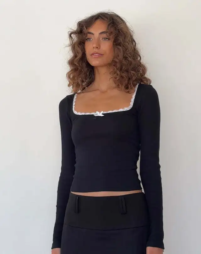 Women's Fashion U Collar Small Lace Knitted Bottoming Shirt Black And White Edge - Shop at LoveMi