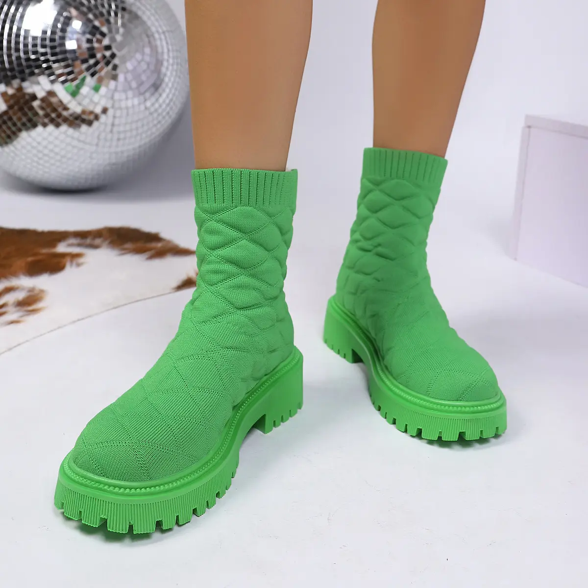 Womens Fashionable Plus-size Sports Socks And Ankle
