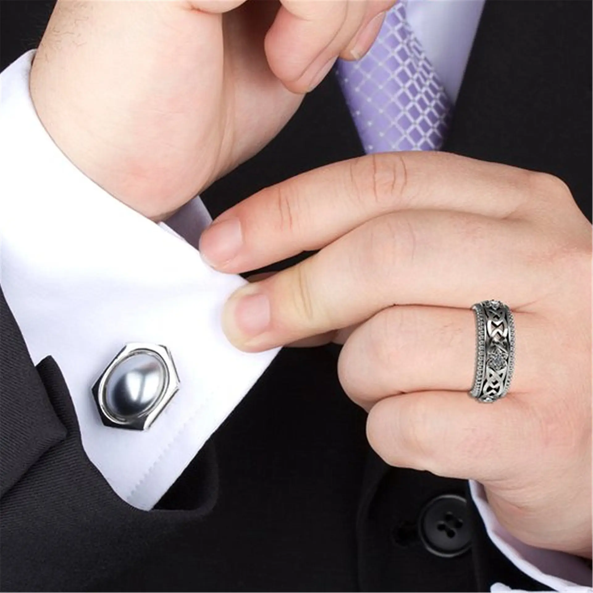 14k Plated White Diamond Ring Hollow Pattern